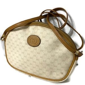 Gucci Vintage Crossbody bag.